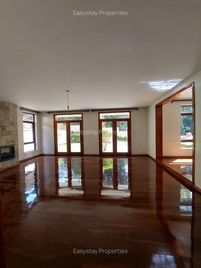 5 Bed Townhouse with En Suite in Lavington - 4