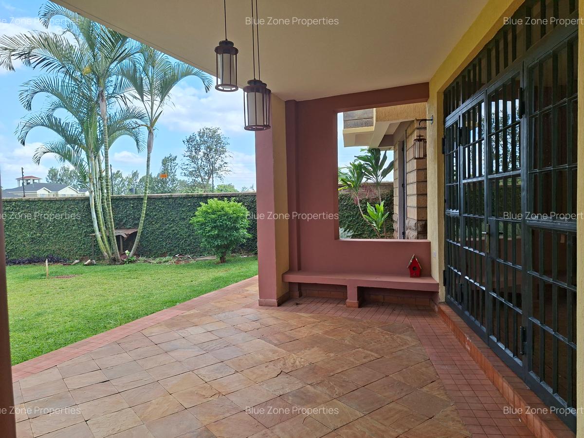 4 Bed Townhouse with En Suite at Close To Braeburn School - 2