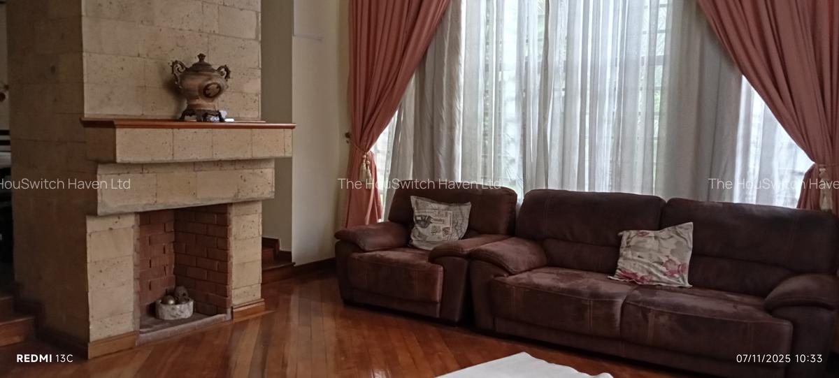 5 Bed Townhouse with En Suite at Off Kabasirian Road - 4