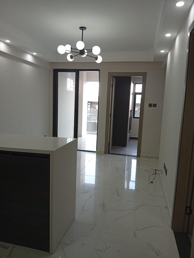 1 Bed Apartment with Gym in Kilimani - 5