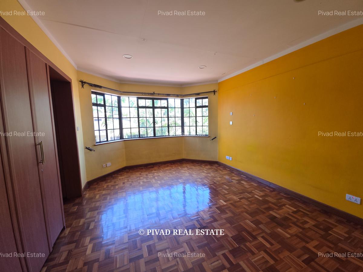 5 Bed Townhouse with Garden in Westlands Area - 13