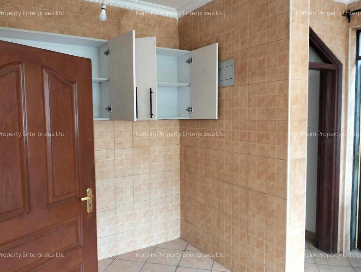 4 Bed Townhouse with En Suite in Lavington - 9
