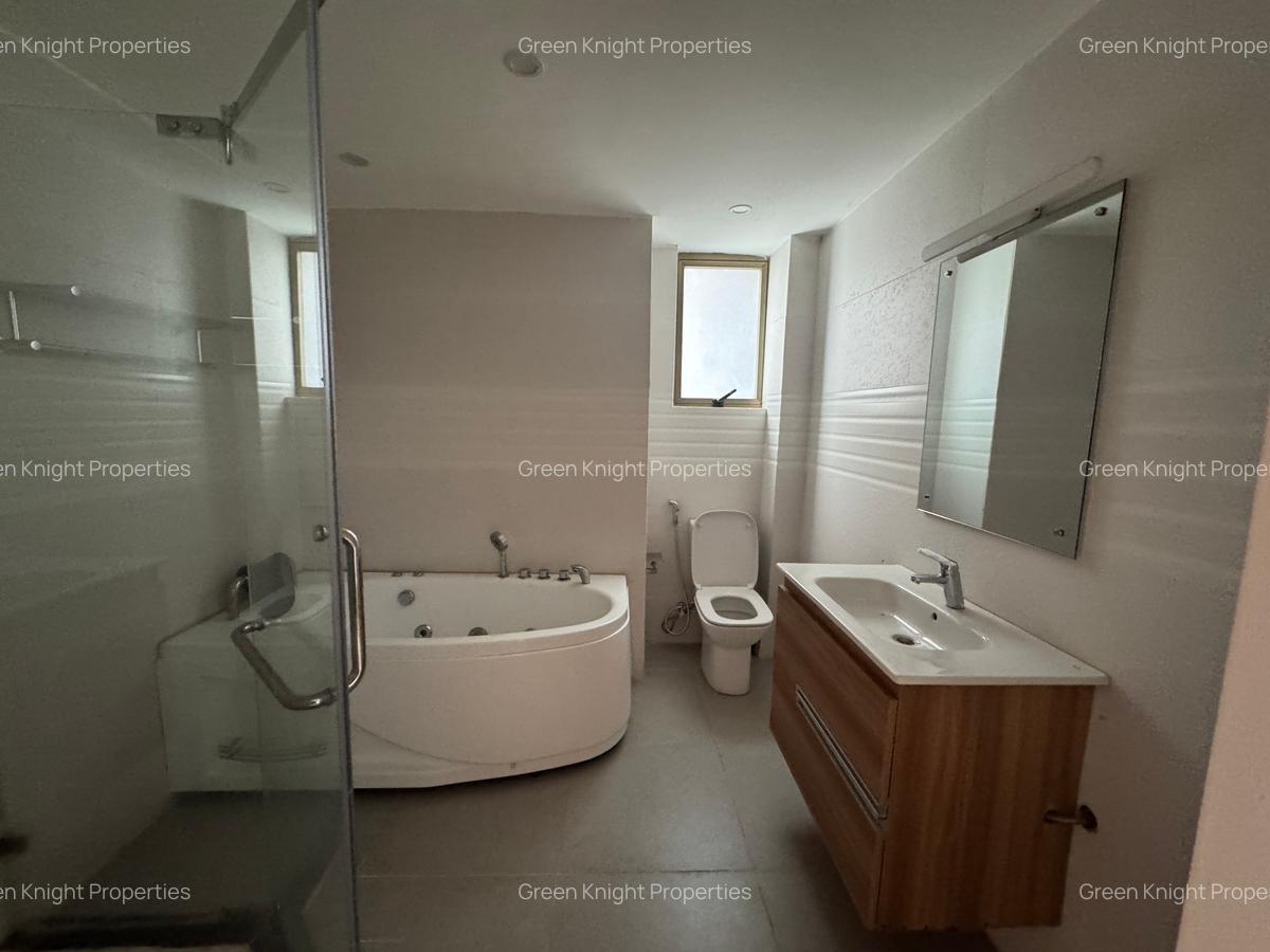 Serviced 4 Bed Apartment with En Suite in Kileleshwa - 3