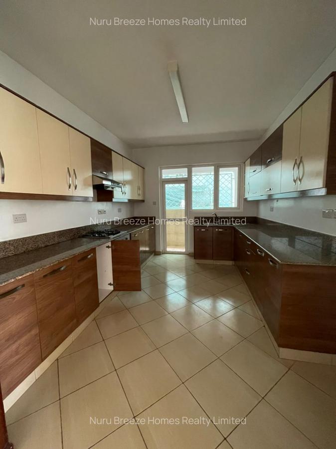 2 Bed Apartment with En Suite in Brookside - 15