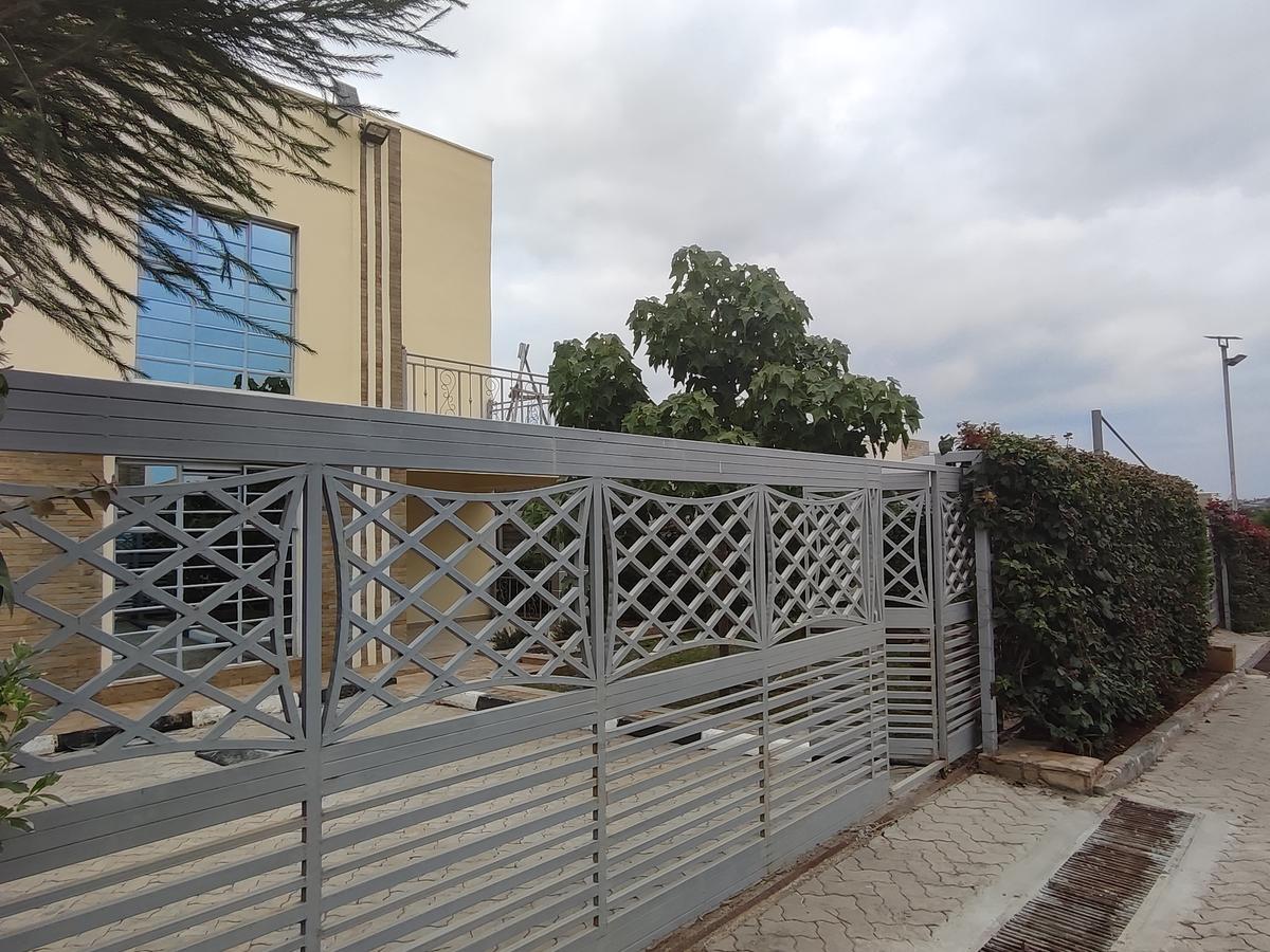 3 Bed Townhouse with En Suite at Kangundo Road - 1