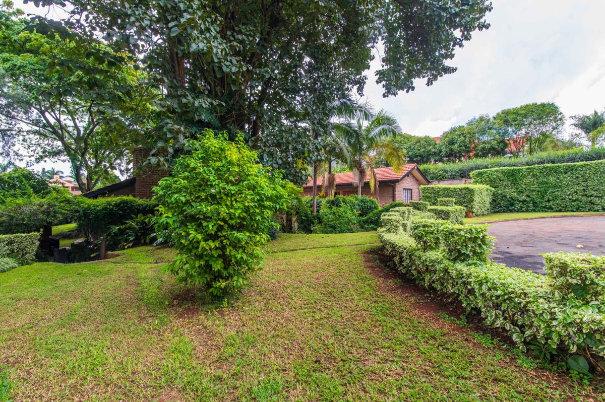4 Bed House with En Suite in Runda - 20
