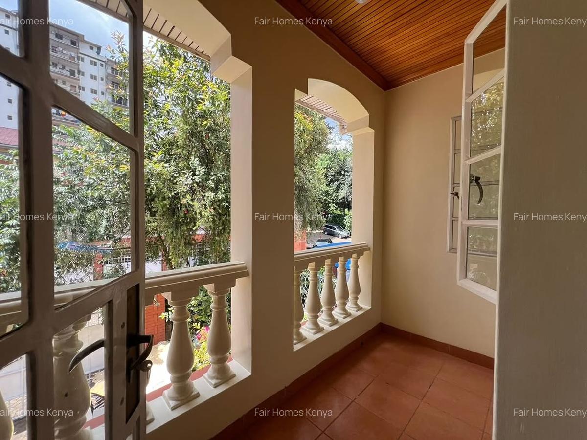 4 Bed Townhouse with En Suite at Hatheru Road - 6