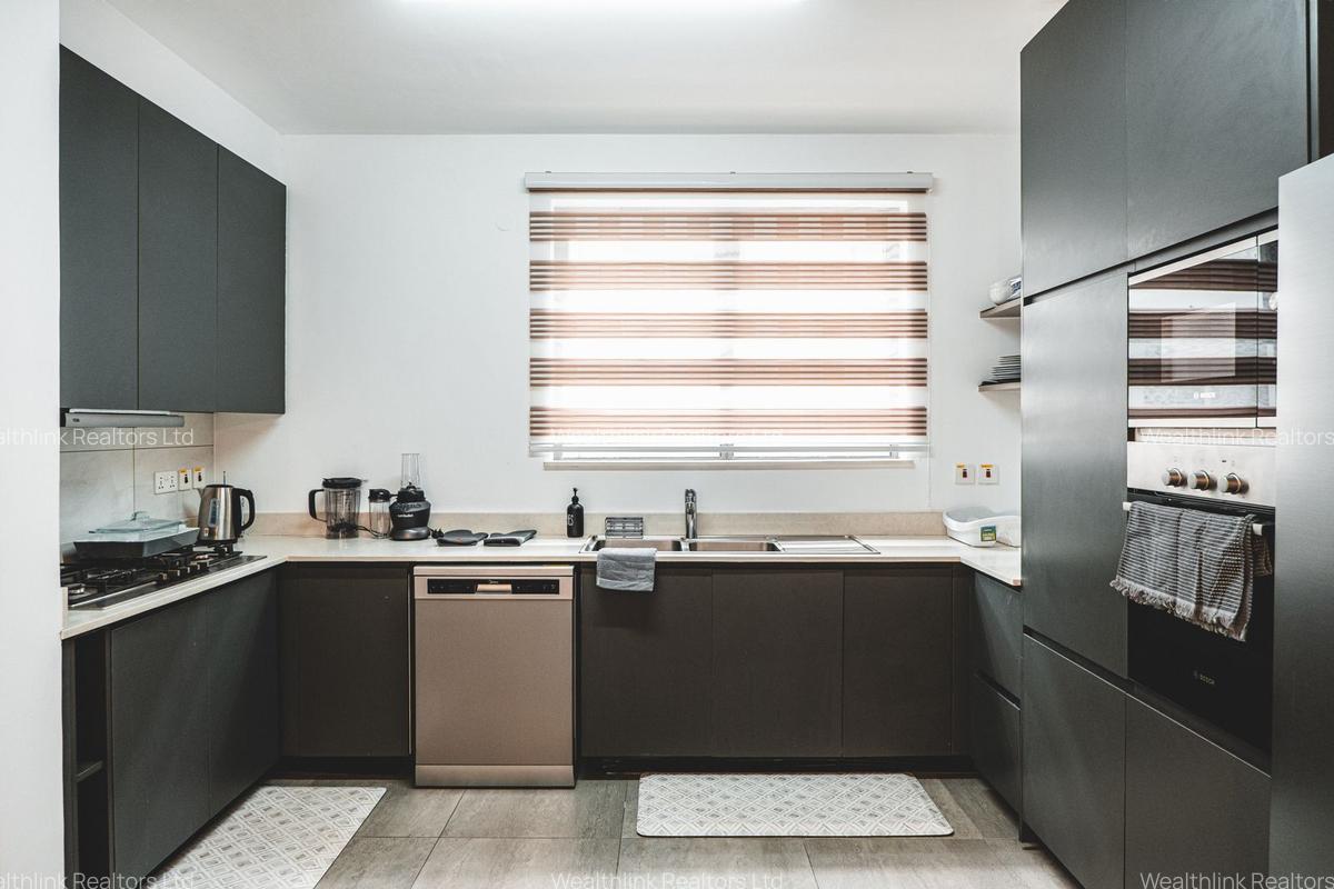 4 Bed Townhouse with En Suite at Two Rivers - 7