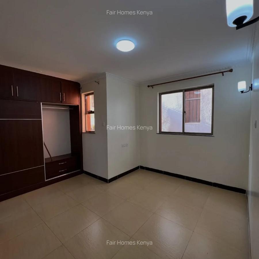 5 Bed Townhouse with En Suite at Chalbi Drive - 12