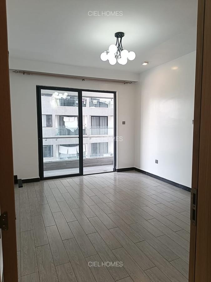 1 Bed Apartment with Swimming Pool at Wood Avenue - 7