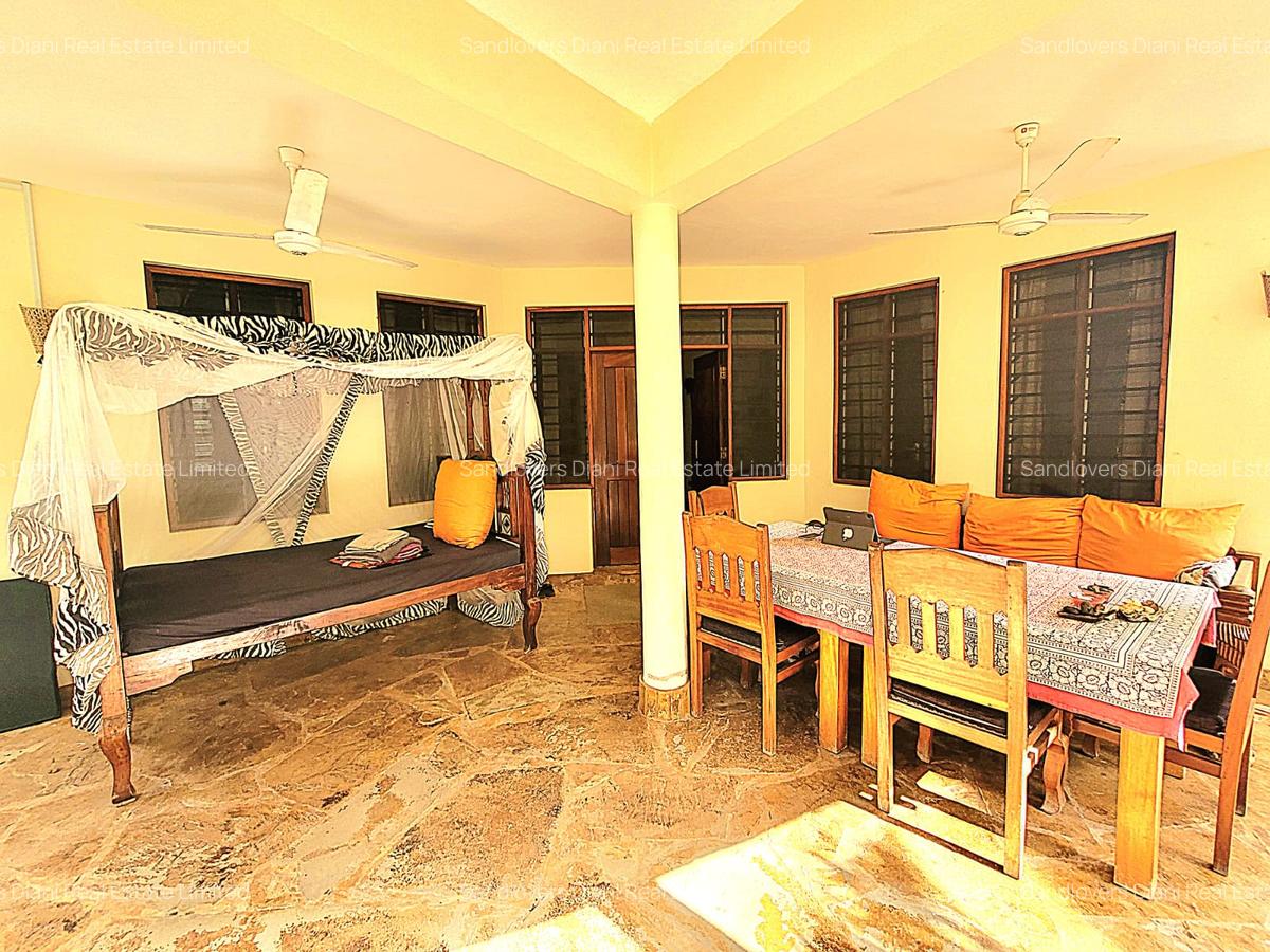 Furnished 2 Bed Apartment with En Suite in Diani - 11