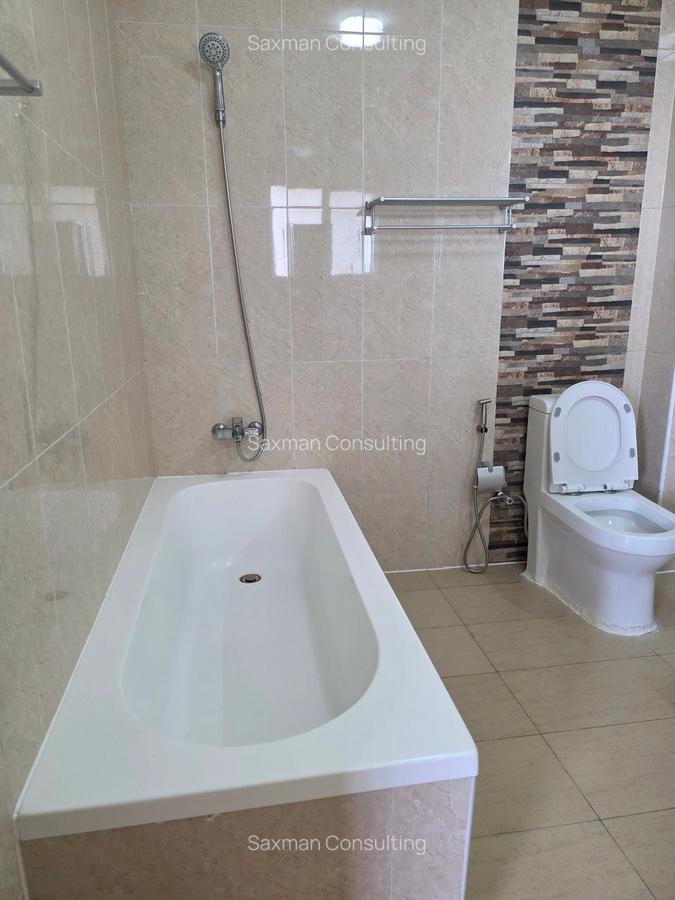 3 Bed Apartment with En Suite in Brookside - 11