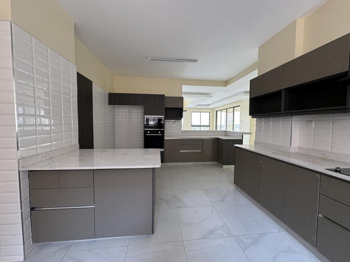 4 Bed Apartment with En Suite in General Mathenge - 7