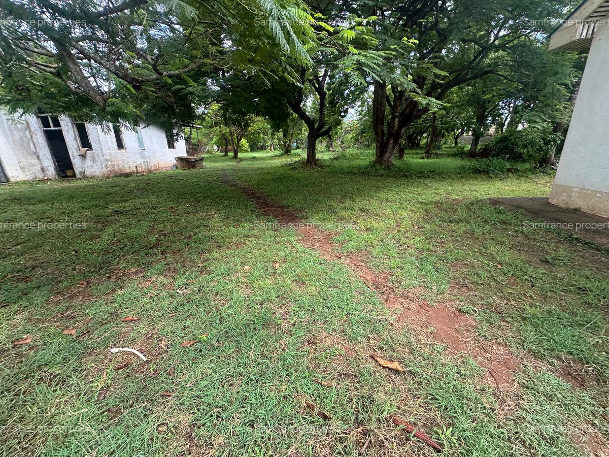 2.5 ac Land at Pangoni - 2
