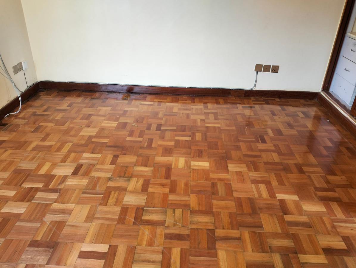 5 Bed Townhouse with En Suite in Kileleshwa - 15