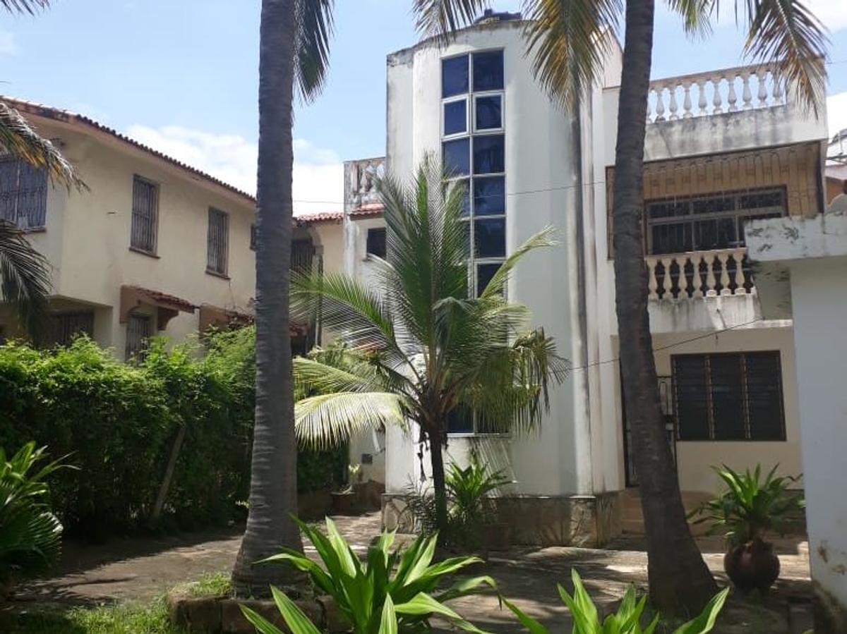 5 Bed Villa in Kizingo