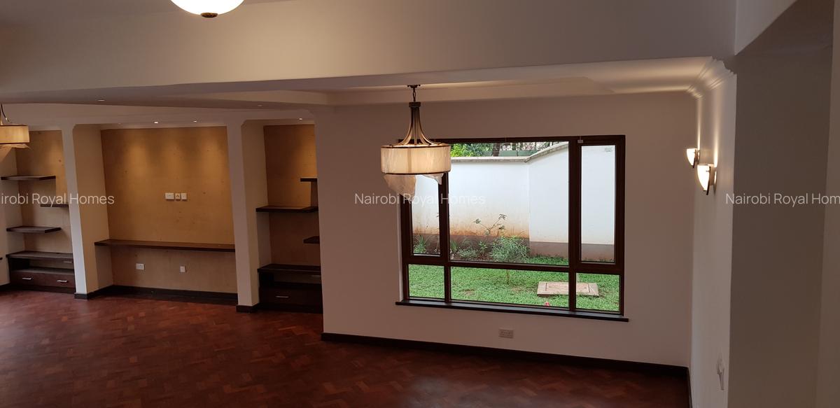 5 Bed Townhouse with En Suite at Lifestyle Townhouse - 4