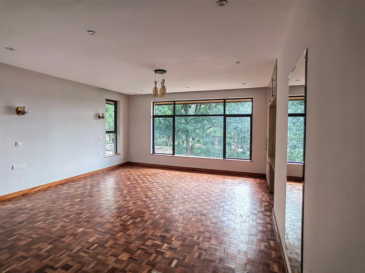 5 Bed Townhouse with En Suite at Mzima Springs - 14