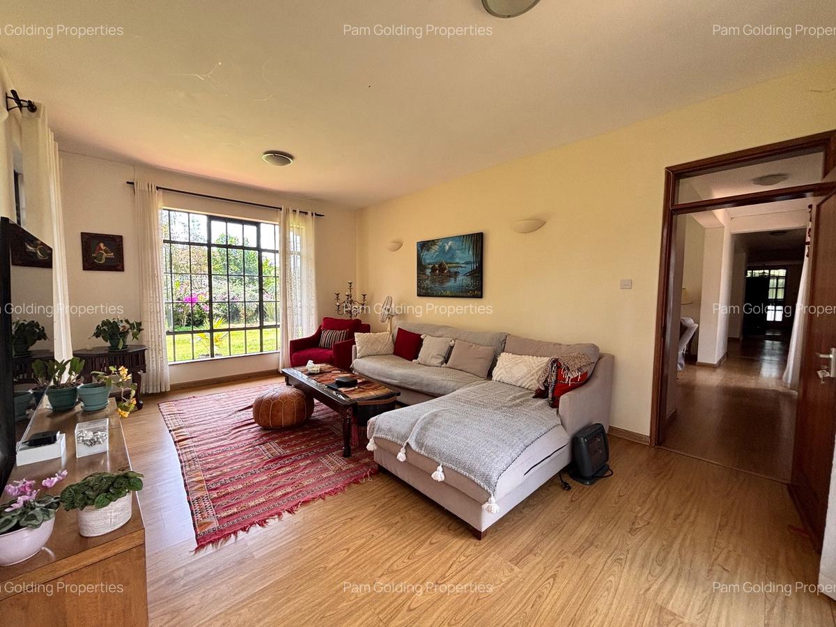 4 Bed House with En Suite in Runda - 3