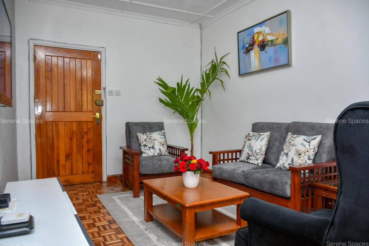 Serviced 1 Bed Apartment with En Suite at Lantana Road - 3