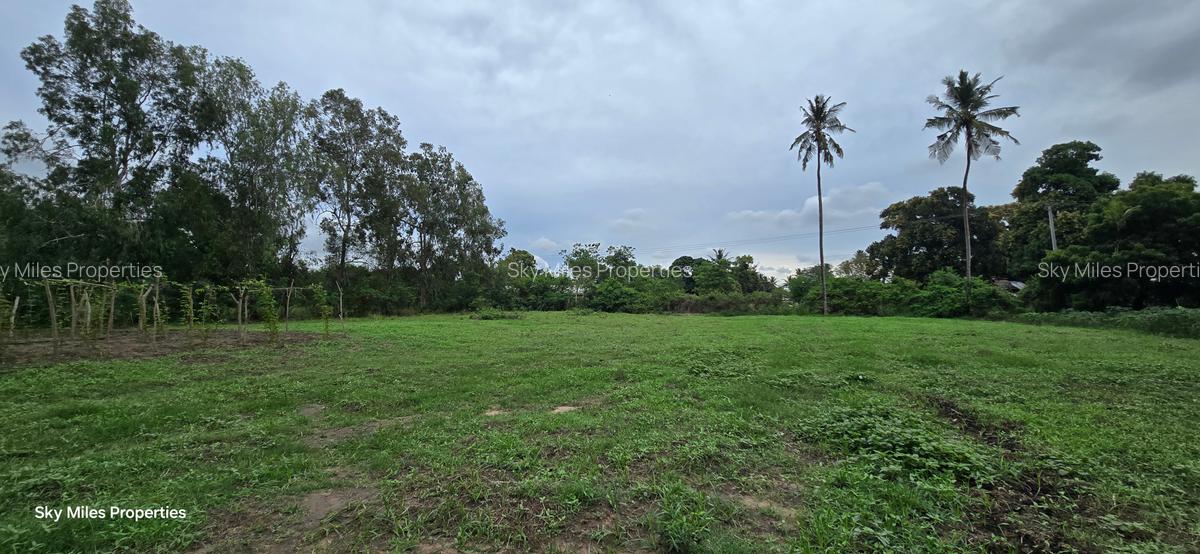2 ac Land at Animo - 3