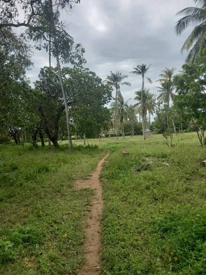 1 ac Land in Mtwapa - 2