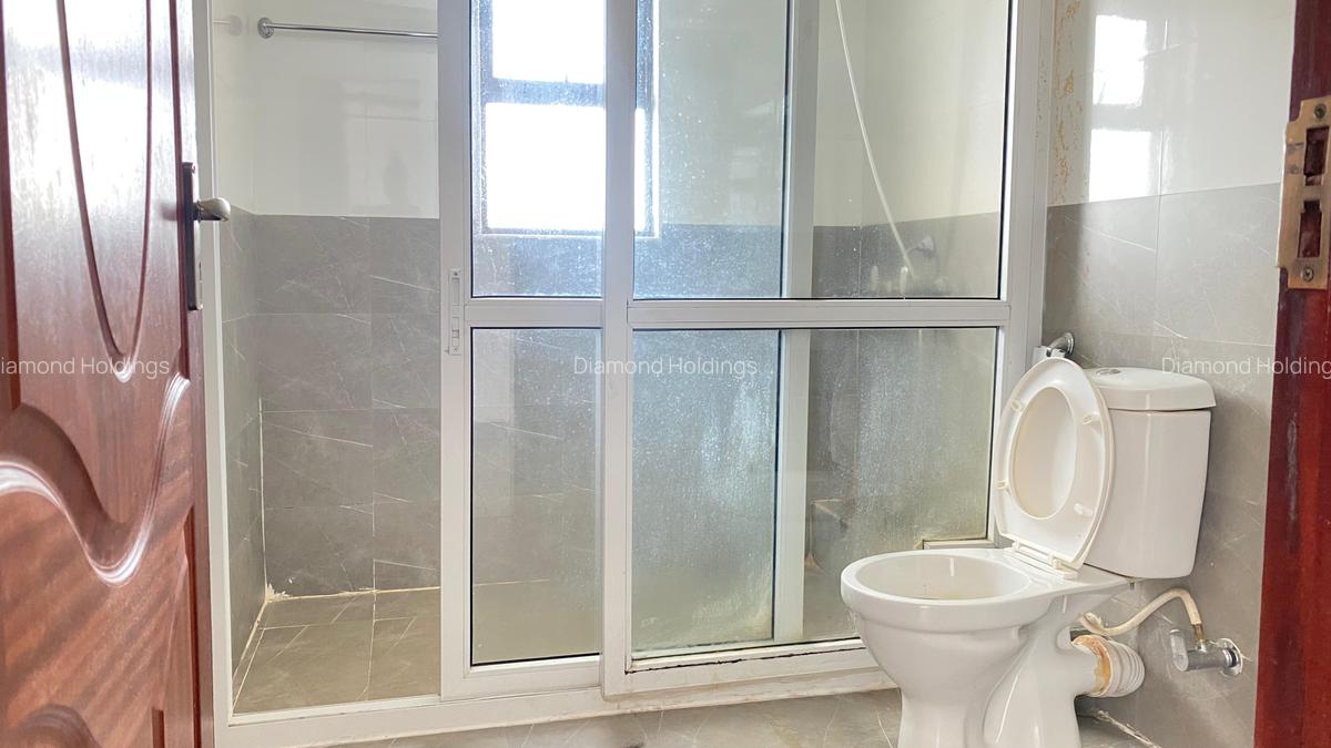 3 Bed Apartment with En Suite at Parklands - 4