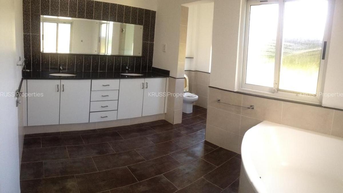 3 Bed Apartment with En Suite at As110 - 3