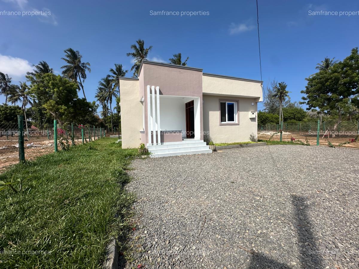 3 Bed Townhouse with Swimming Pool at Kilifi - 12