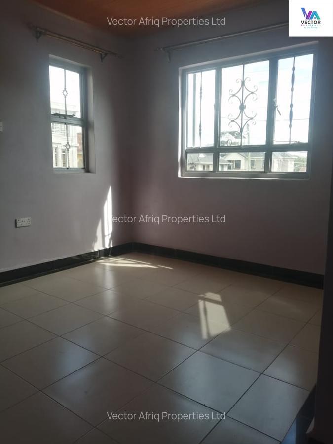 5 Bed Townhouse with En Suite in Syokimau - 11