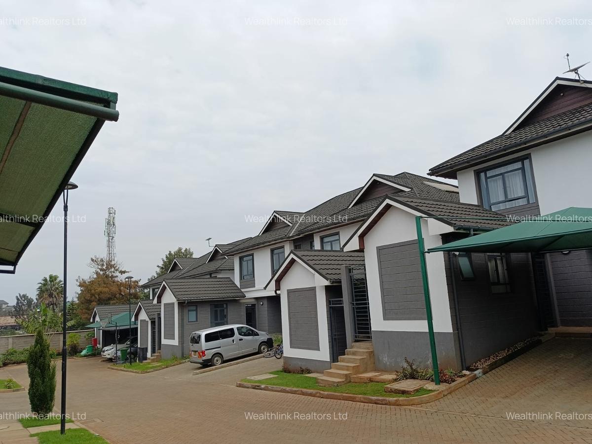 4 Bed Townhouse with Swimming Pool at Five Star Paradise - 3