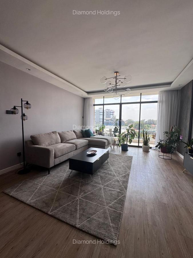 Serviced 3 Bed Apartment with En Suite in Brookside - 1