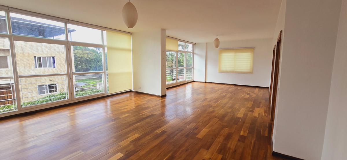 5 Bed Townhouse with En Suite at Convent Drive - 8