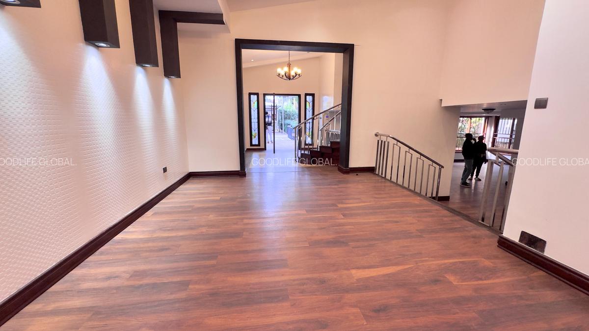 7 Bed House with En Suite at Kyuna - 7