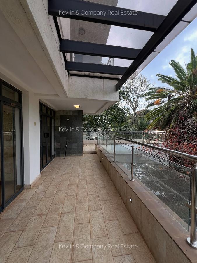 5 Bed Townhouse with En Suite in Lavington - 14