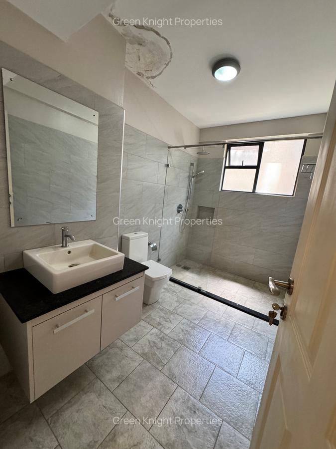 3 Bed Apartment with En Suite in Lavington - 16