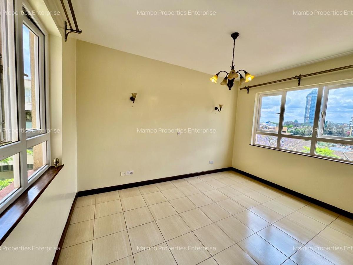 2 Bed Apartment with En Suite at Brookside Drive - 16