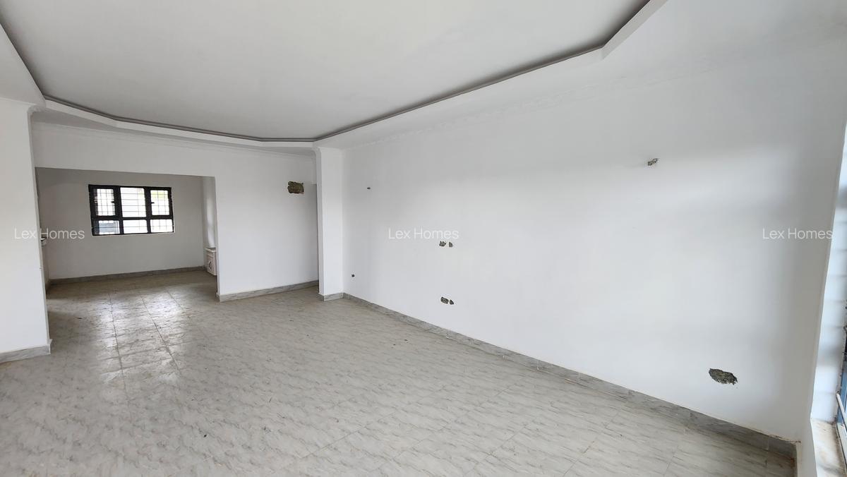 4 Bed House with En Suite at Forest Line Road - 2