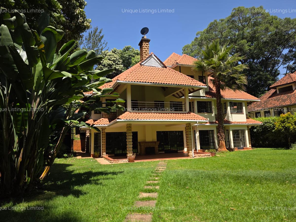 5 Bed Villa with En Suite in Rosslyn - 9