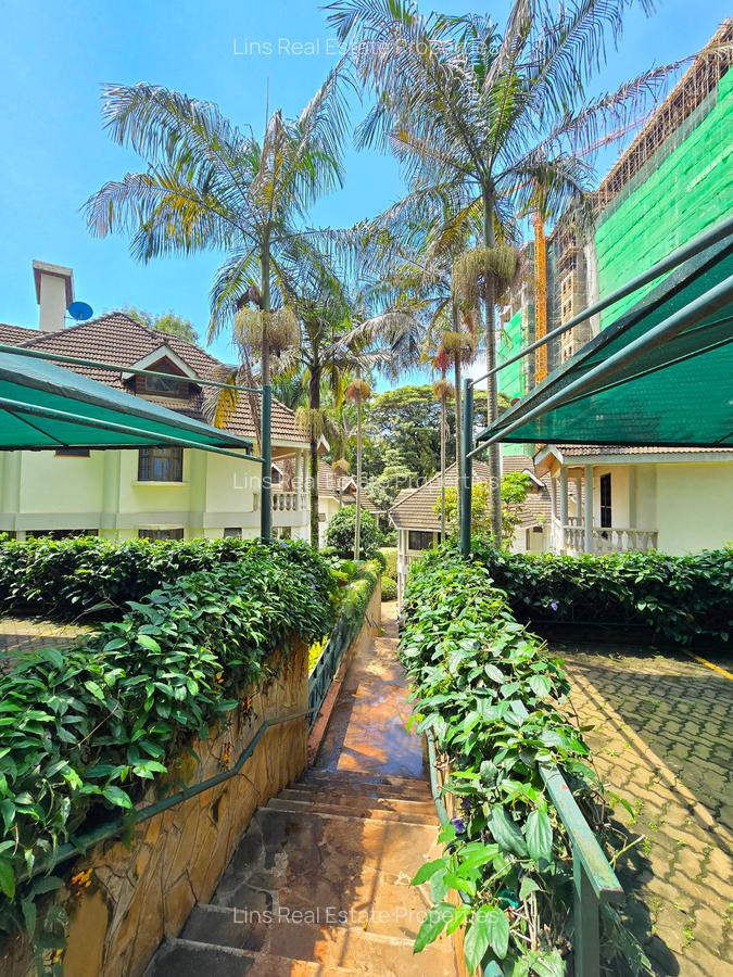 4 Bed Townhouse with En Suite in Westlands Area - 2