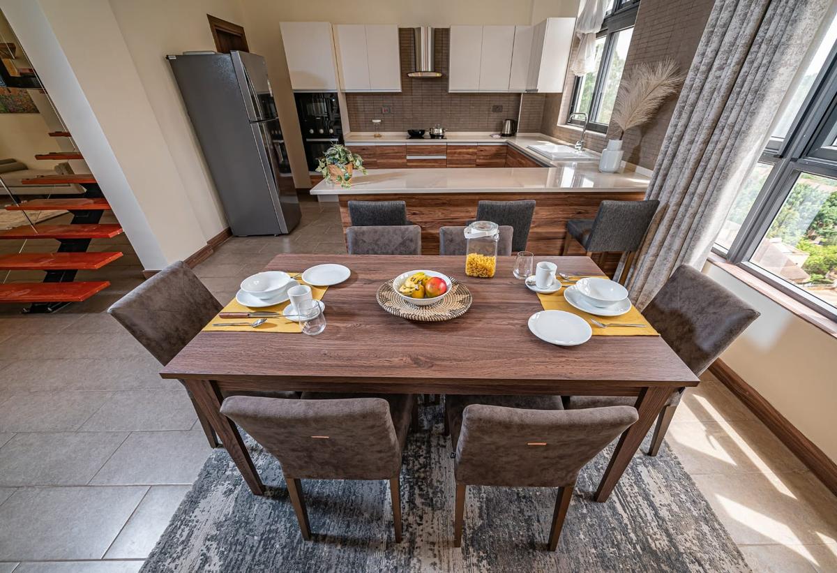 Serviced 3 Bed Apartment with En Suite in Spring Valley - 8