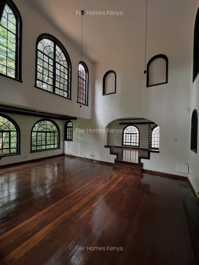 4 Bed Townhouse with En Suite at Riverside Drive - 5