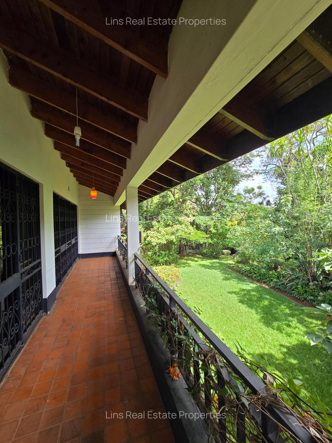 4 Bed House with En Suite in Runda - 17