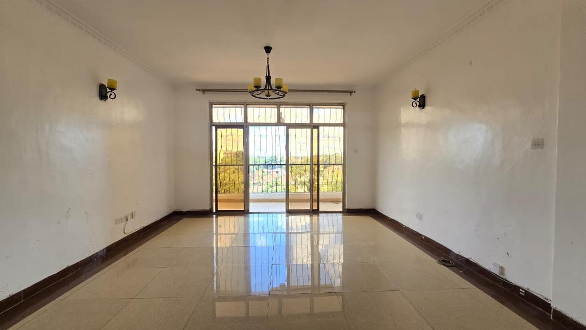3 Bed Apartment with En Suite in Lavington - 11