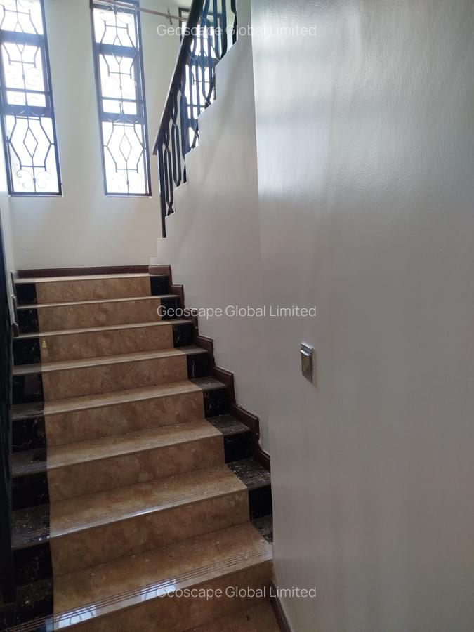 4 Bed House with En Suite in Kiambu Road - 9