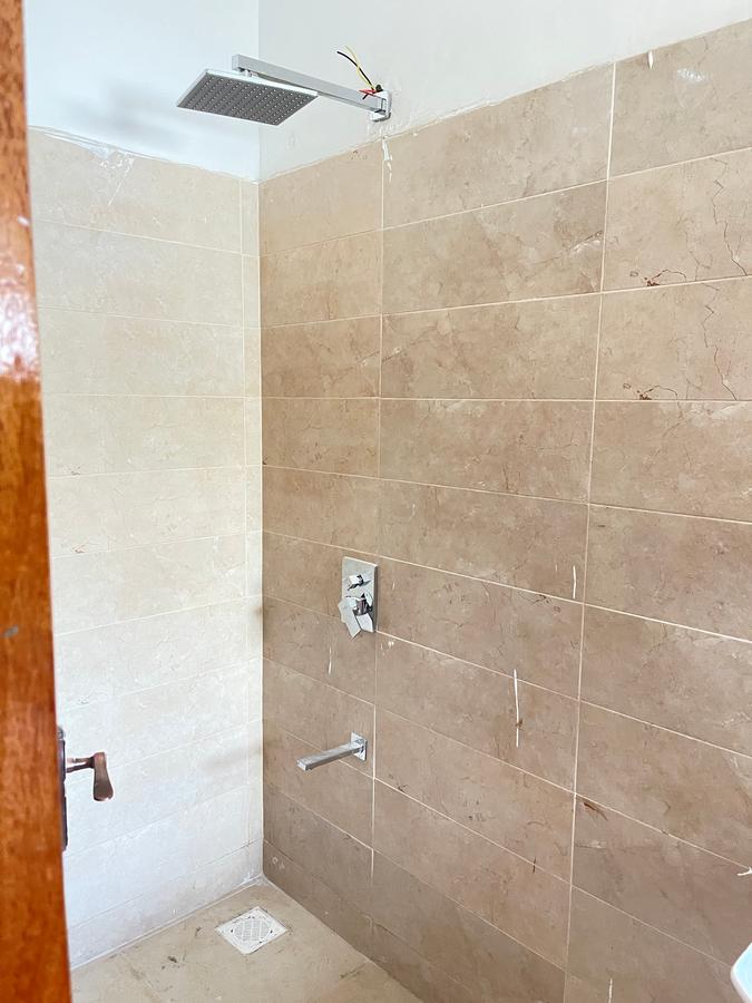 5 Bed Townhouse with En Suite in Lavington - 7