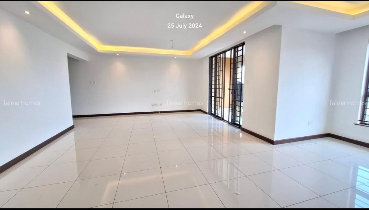 3 Bed Apartment with En Suite in General Mathenge - 10