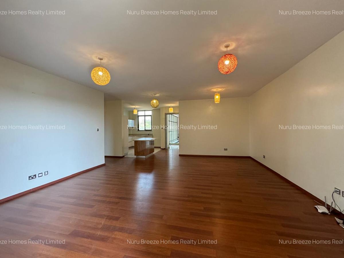 3 Bed Apartment with En Suite in Parklands - 12