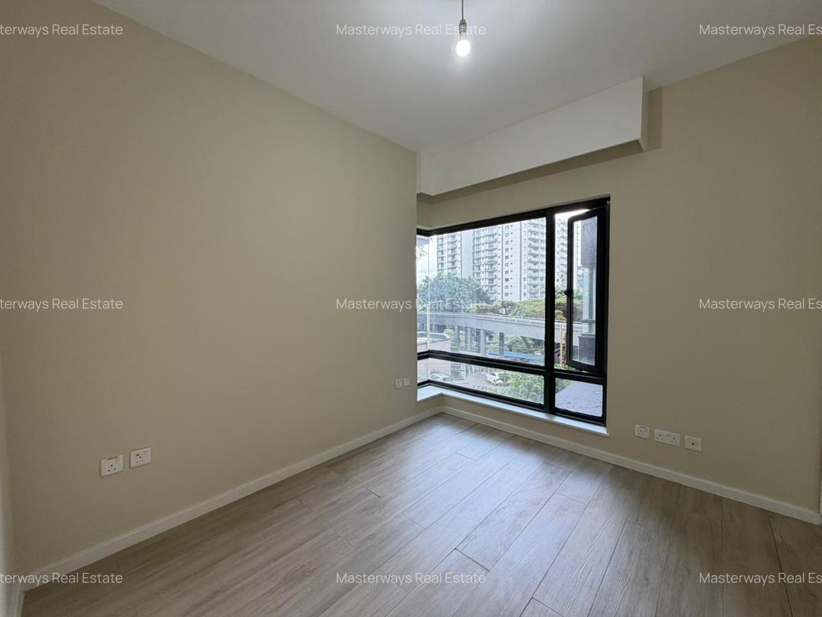 2 Bed Apartment with En Suite in Riverside - 13