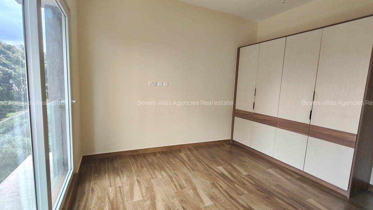 2 Bed Apartment with En Suite at Parklands - 11